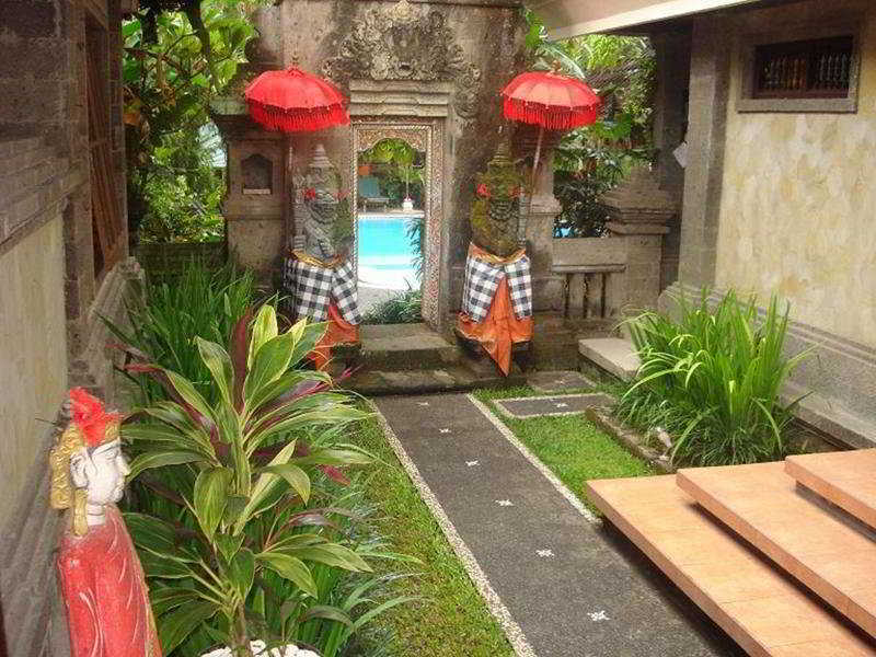 Puri Garden Hotel & Hostel Ubud  Exterior photo